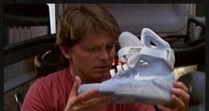 Кроссовки, как у Марти МакФлая из «Назад в будущее» продают за 30 миллионов (3 фото)