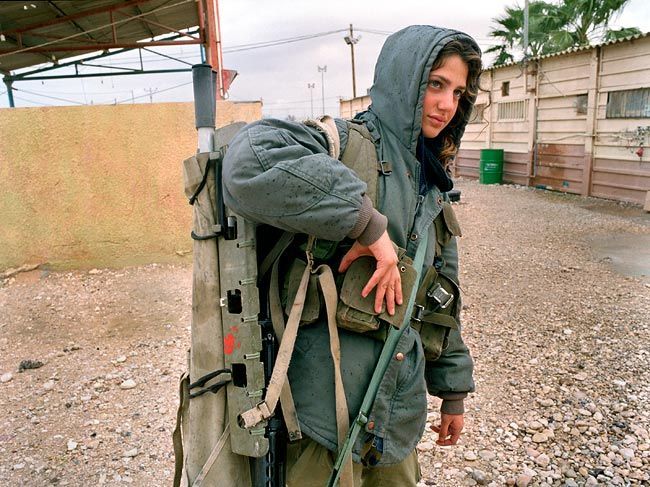 Женщины-солдаты из Израиля (28 Фото)