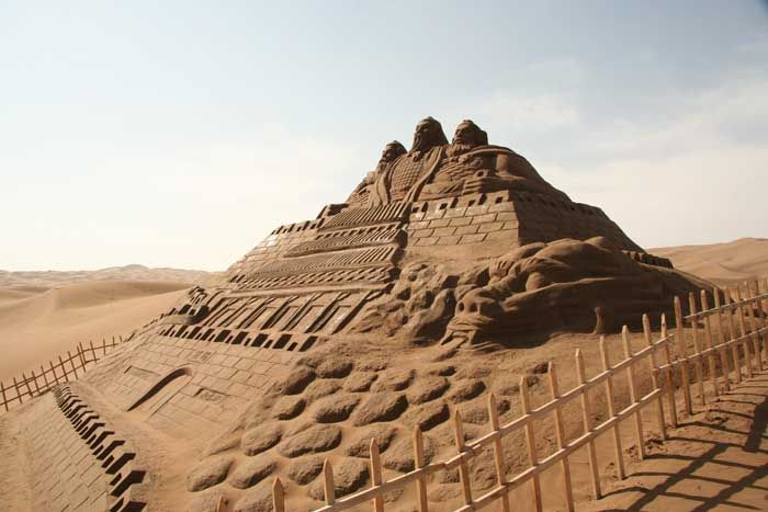Скульптуры из песка (15 Фото)