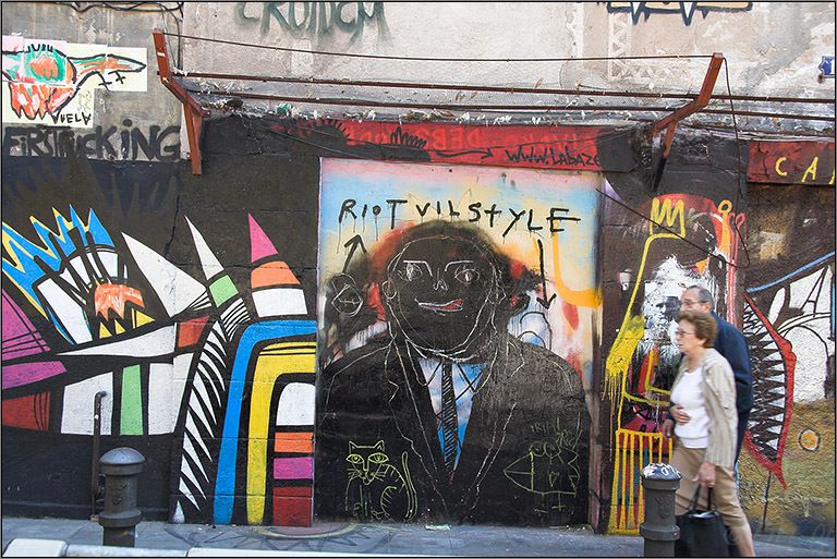 Граффити в Барселоне (30 Фото)