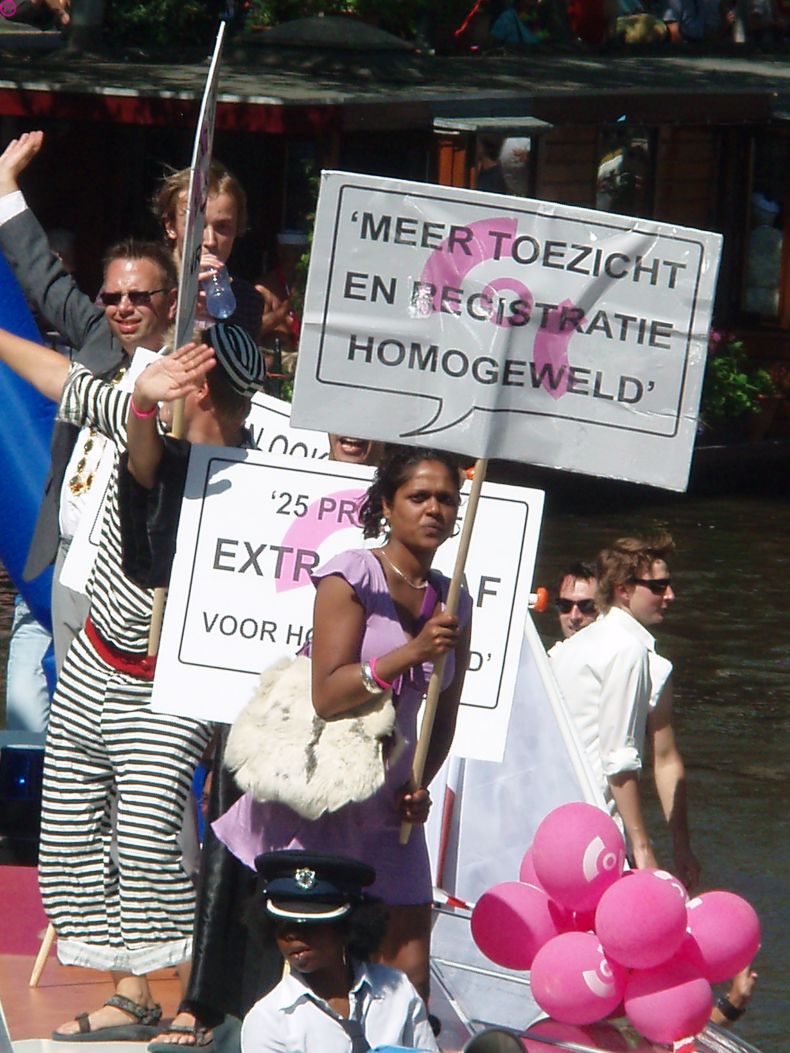 Гей-парад в Европе (16 Фото)