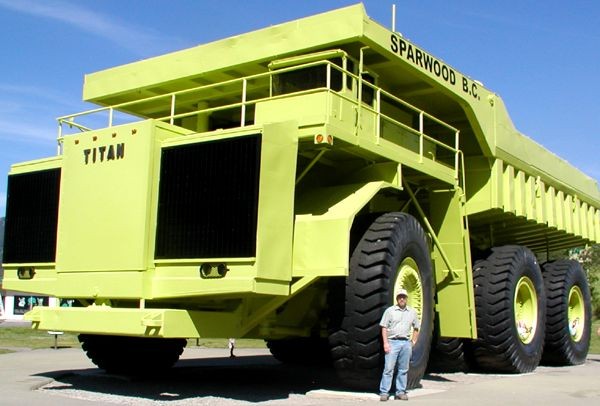 Огромный грузовик (11 Фото)