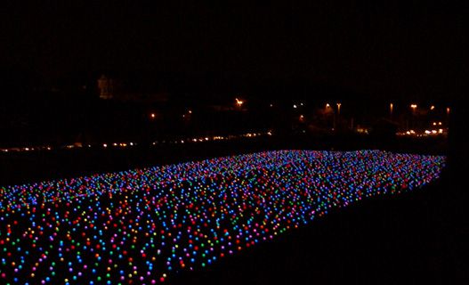 10 000 лампочек в Риме (16 Фото)