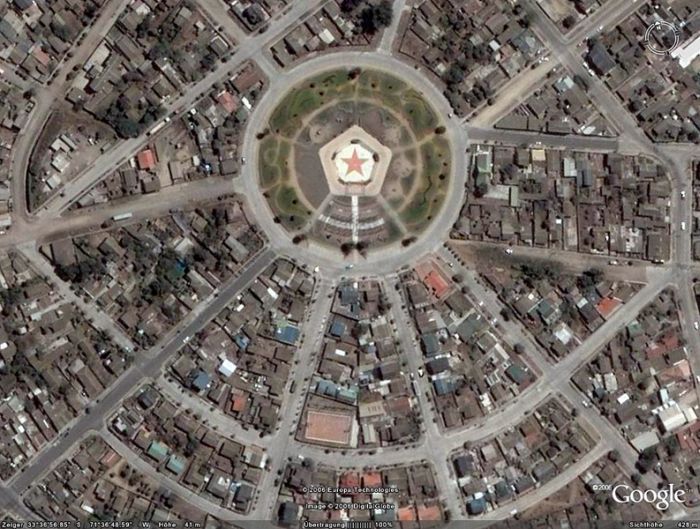 Самые необычные снимки Google maps (18 Фото)