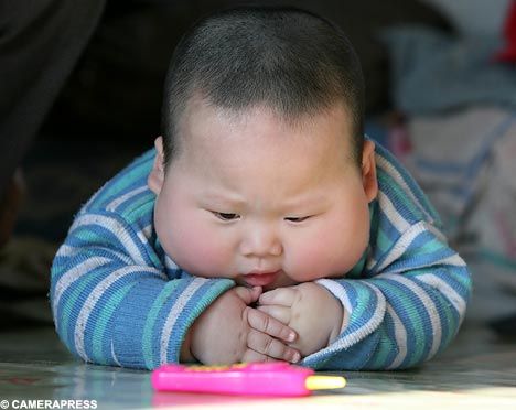 Китайский мальчик весом 19 кг (3 Фото)