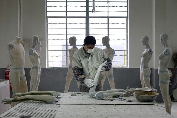 Китайская фабрика манекенов (11 Фото)