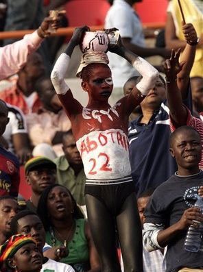 Африканские футбольные болельщики (20 Фото)