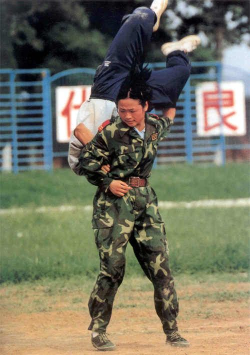Китайский женский спецназ (20 Фото)