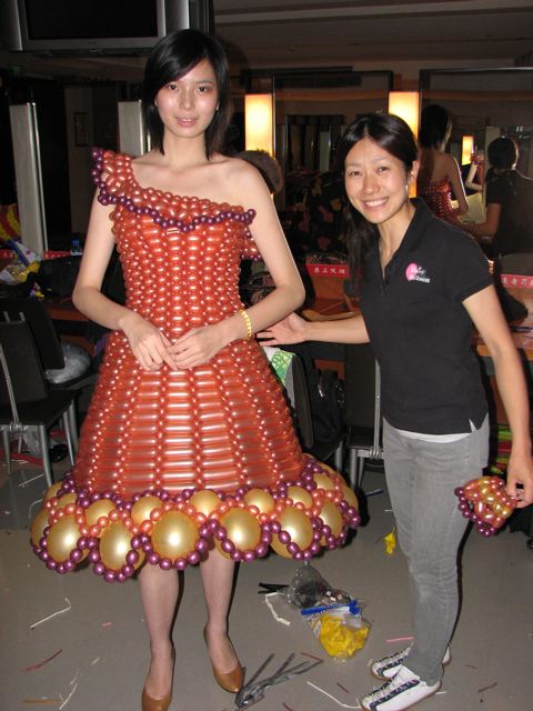 Платья из шариков (18 Фото)
