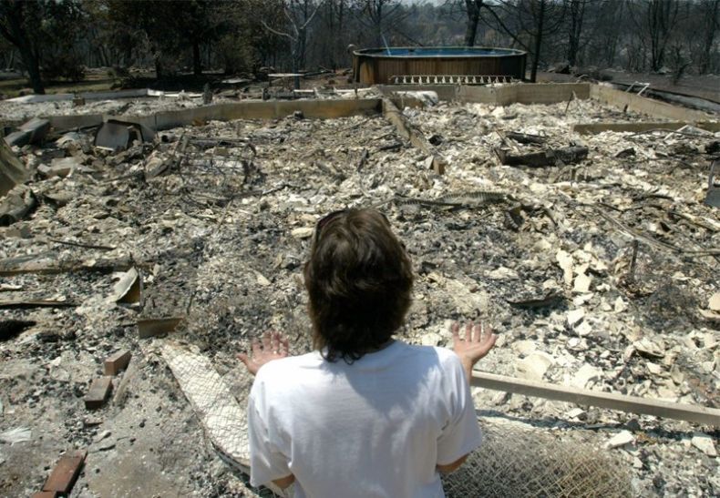 Лесные пожары в Калифорнии (16 Фото)