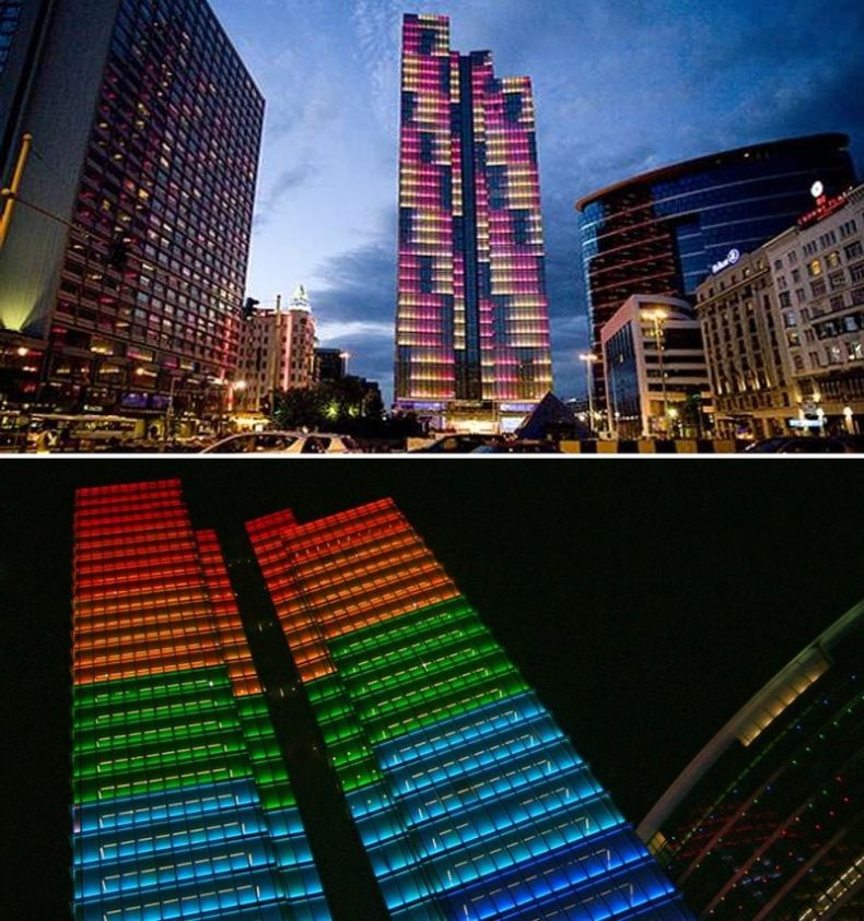 Световая иллюминация на зданиях (9 Фото)