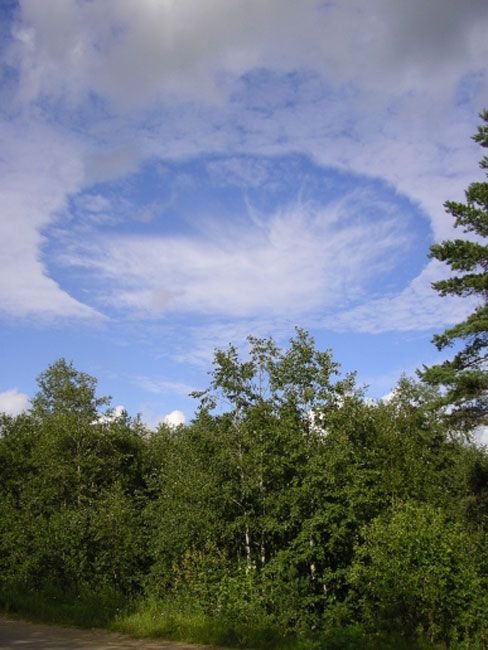 Необычное природное явление в Ленинградской области (3 Фото)