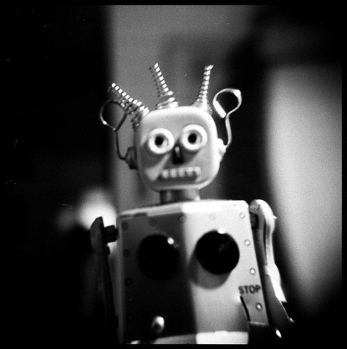 Роботы из нашего детства (25 Фото)