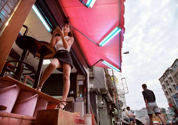 Продавщицы на Тайване (19 Фото)