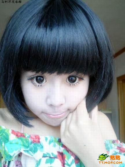 Японская девушка с огромными глазами (7 фото)