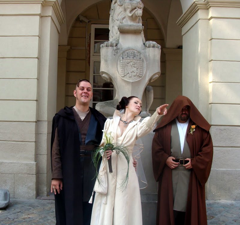 http://trinixy.ru/pics4/20090819/star_wars_wedding_24.jpg