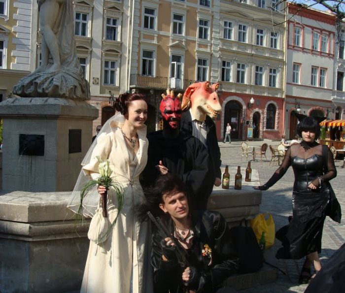 http://trinixy.ru/pics4/20090819/star_wars_wedding_32.jpg