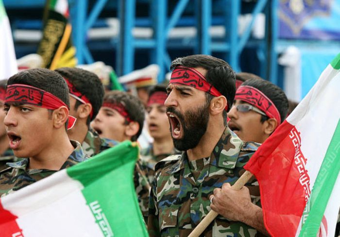 Национальный день армии в Иране (20 фото)