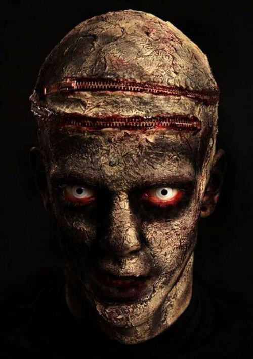 Самые страшные костюмы зомби (12 фото)