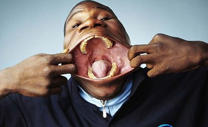 Самый широкий рот в мире (4 фото + видео)