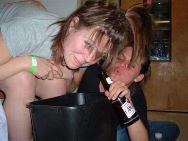 Пьяные девушки (107 фото)