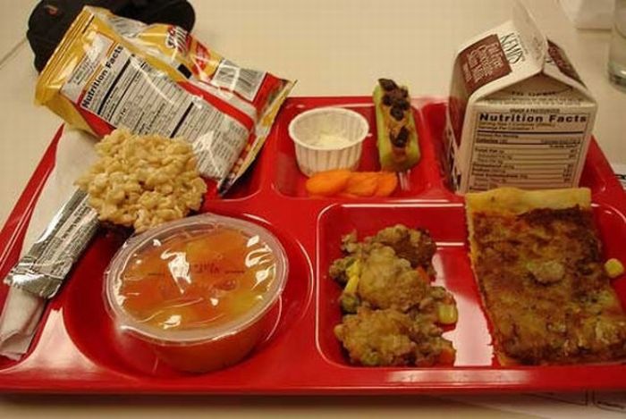 Чем кормят детей в школе (40 фото)