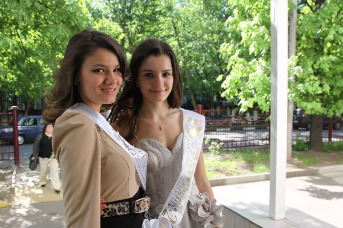 Выпускницы 
2011 (51 фото)