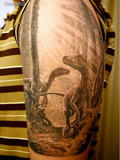 Забавные татуировки с динозаврами (9 Фото)