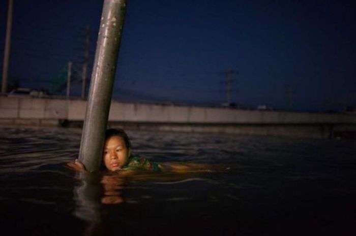 Опасности, скрытые под водой (24 фото)