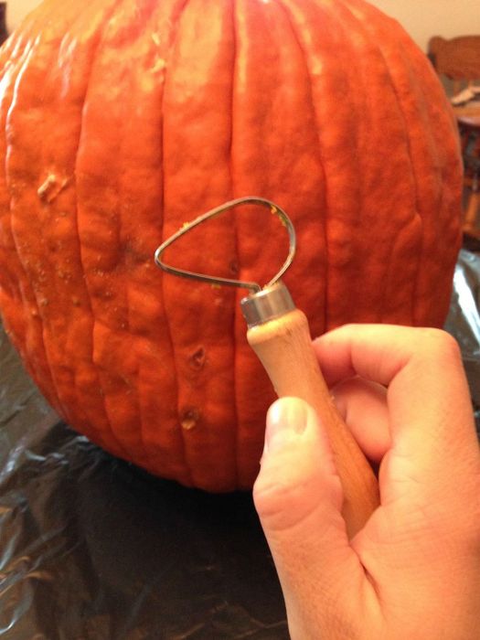 Как сделать страшную тыкву на Хэллоуин (28 фото)