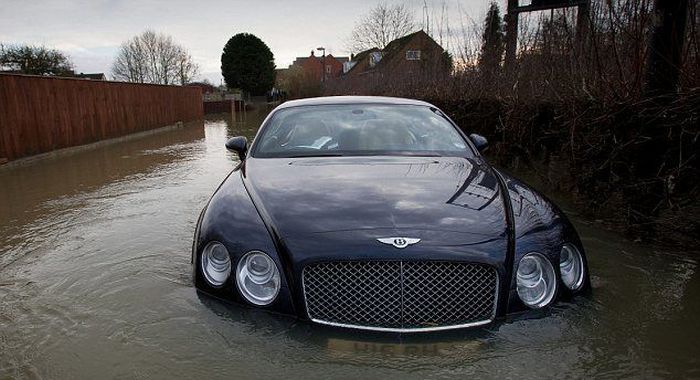 История одного Bentley: "как пришел, так и ушел" (11 фото)