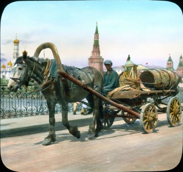 Редчайшие снимки цветной Москвы 1931 года в цвете (77 фото)