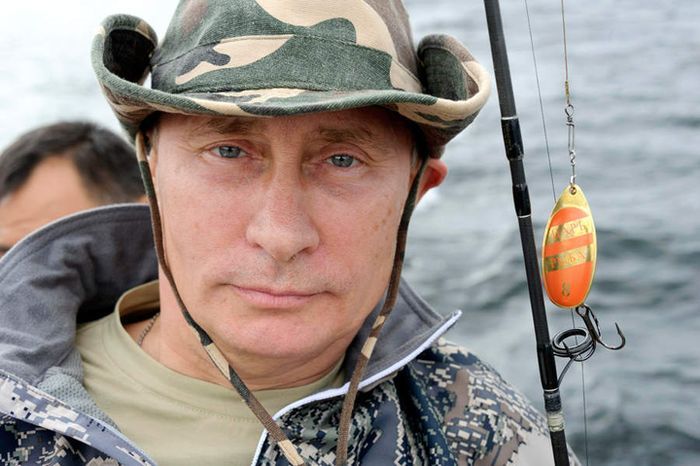 Путин и его "мифическая щука" (14 фото)