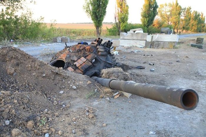 Последствия военных действий на Украине (78 фото)