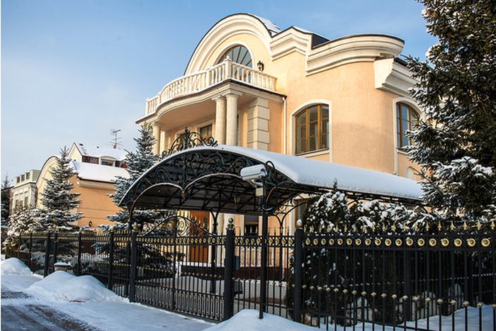Волочкова приобрела дом в Подмосковье за 3 миллиона долларов (13 фото)
