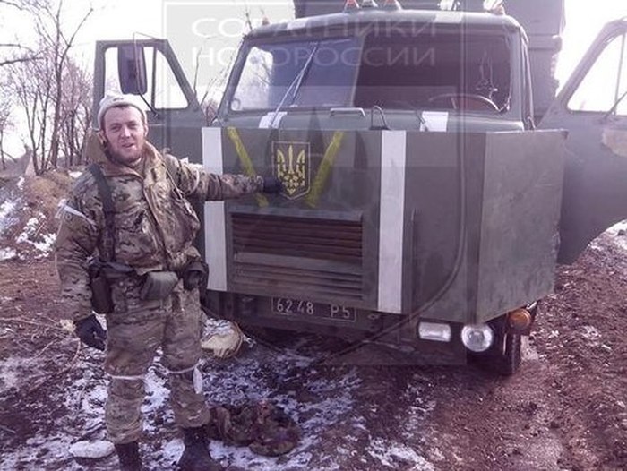 Судьба одного самодельного броневика в зоне украинского конфликта (4 фото)