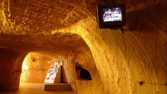 Подземный город Кубер-Педи в Австралии (14 фото)