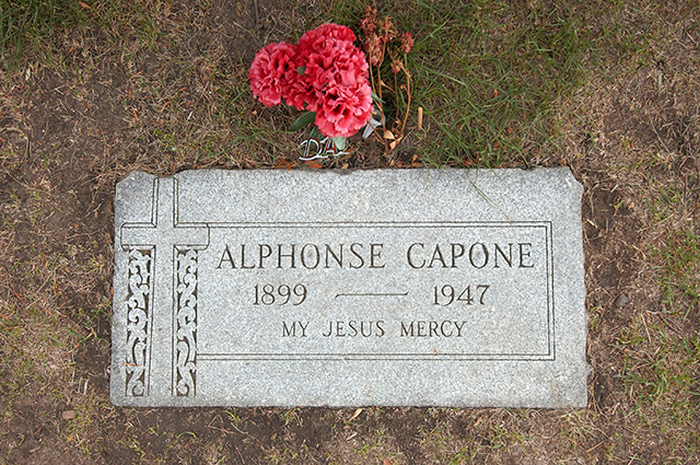 Жизнь и смерть Аль Капоне (6 фото)