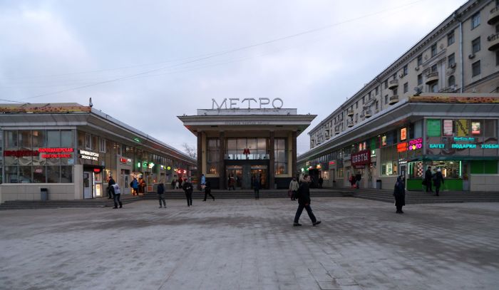 Станции московского метро до появления самостроя (12 фото)