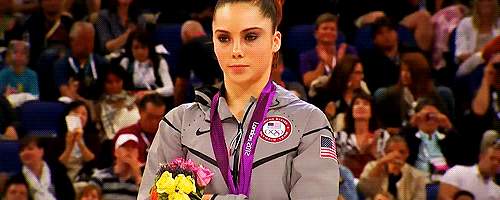 Маккайла Марони - американская гимнастка, ставшая мемом в сети