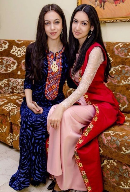 Туркменские красавицы из социальных сетей (30 фото)