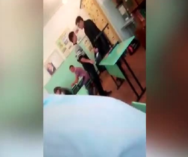 В Екатеринбурге молодой учитель уволился после потасовки с учеником
