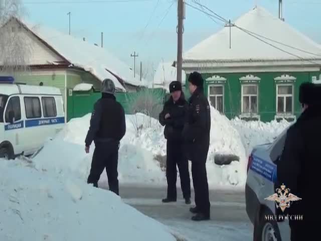 В Омске освободили девочку, которую взял в заложники наркоман