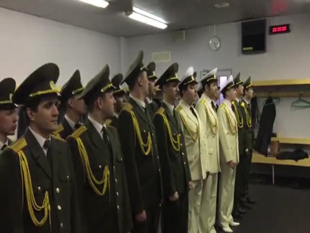 Хор российской армии поет отрывок из песни Басты «Девочка моя»