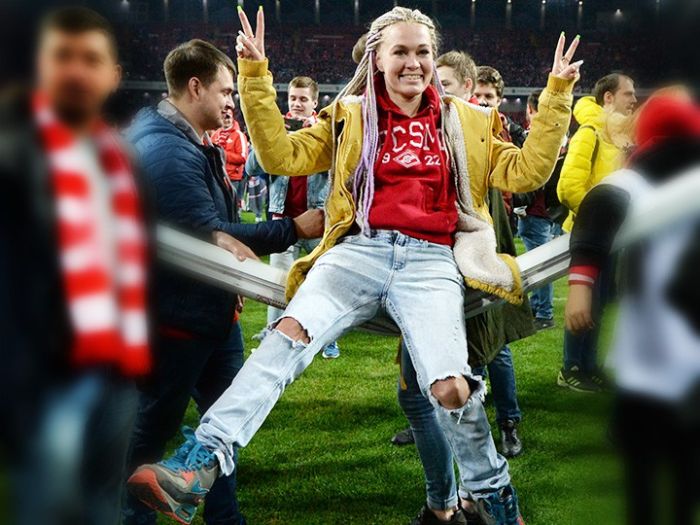 Очаровательные фанатки российского футбола (36 фото)