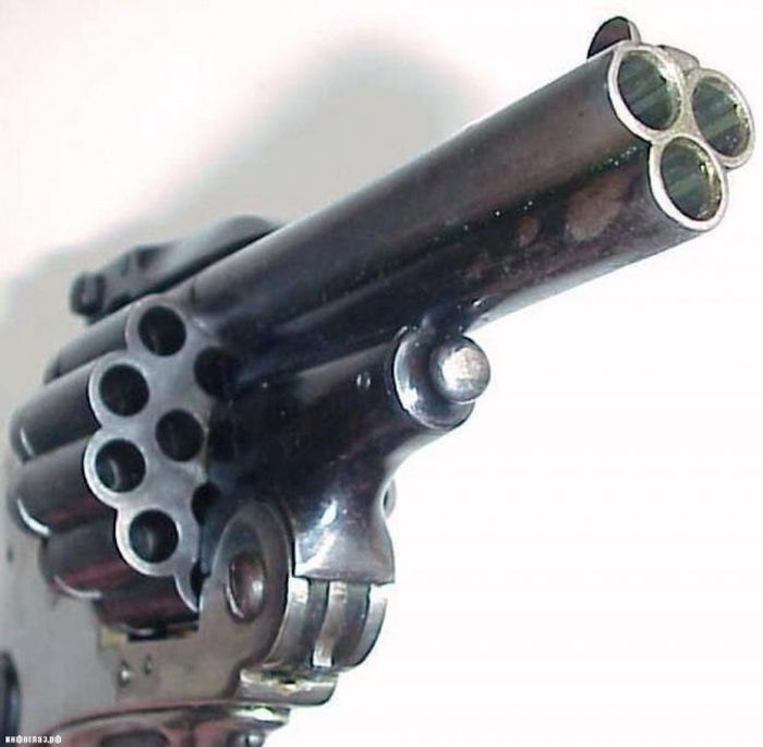 Необычное огнестрельное оружие (36 фото)