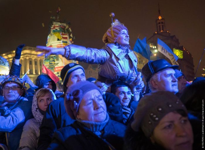 Новый год на Майдане 2014 (13 фото + видео) Новый год на Майдане 2014 (13 фото + видео)