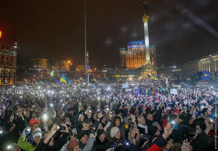 Новый год на Майдане 2014 (13 фото + видео) Новый год на Майдане 2014 (13 фото + видео)