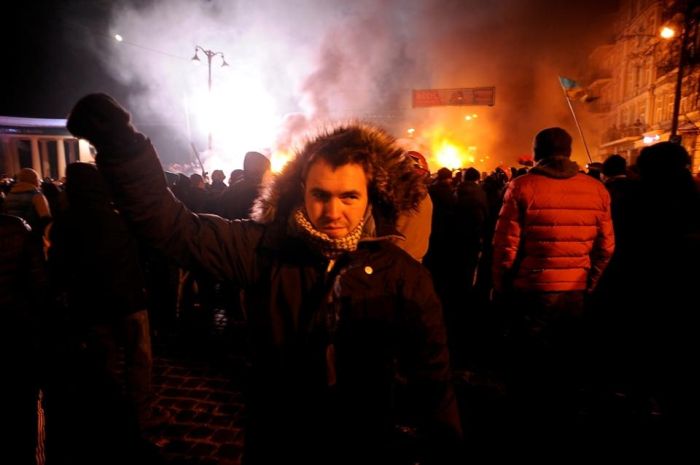 Жестокие намерения активиста с Евромайдана в Киеве (4 фото) Жестокие намерения активиста с Евромайдана в Киеве (4 фото)