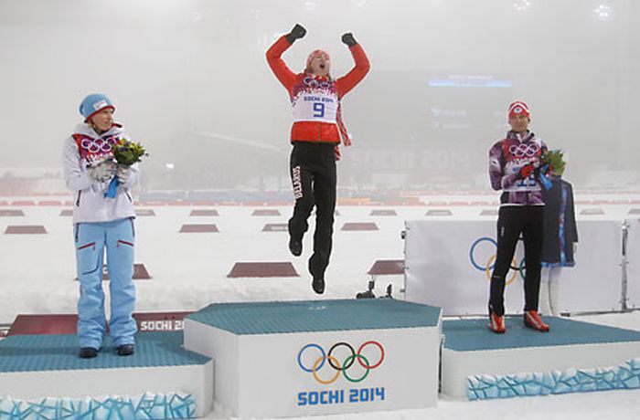 Биатлонистка Дарья Домрачева - трехкратная Олимпийская чемпионка! (14 фото) Биатлонистка Дарья Домрачева - трехкратная Олимпийская чемпионка! (14 фото)